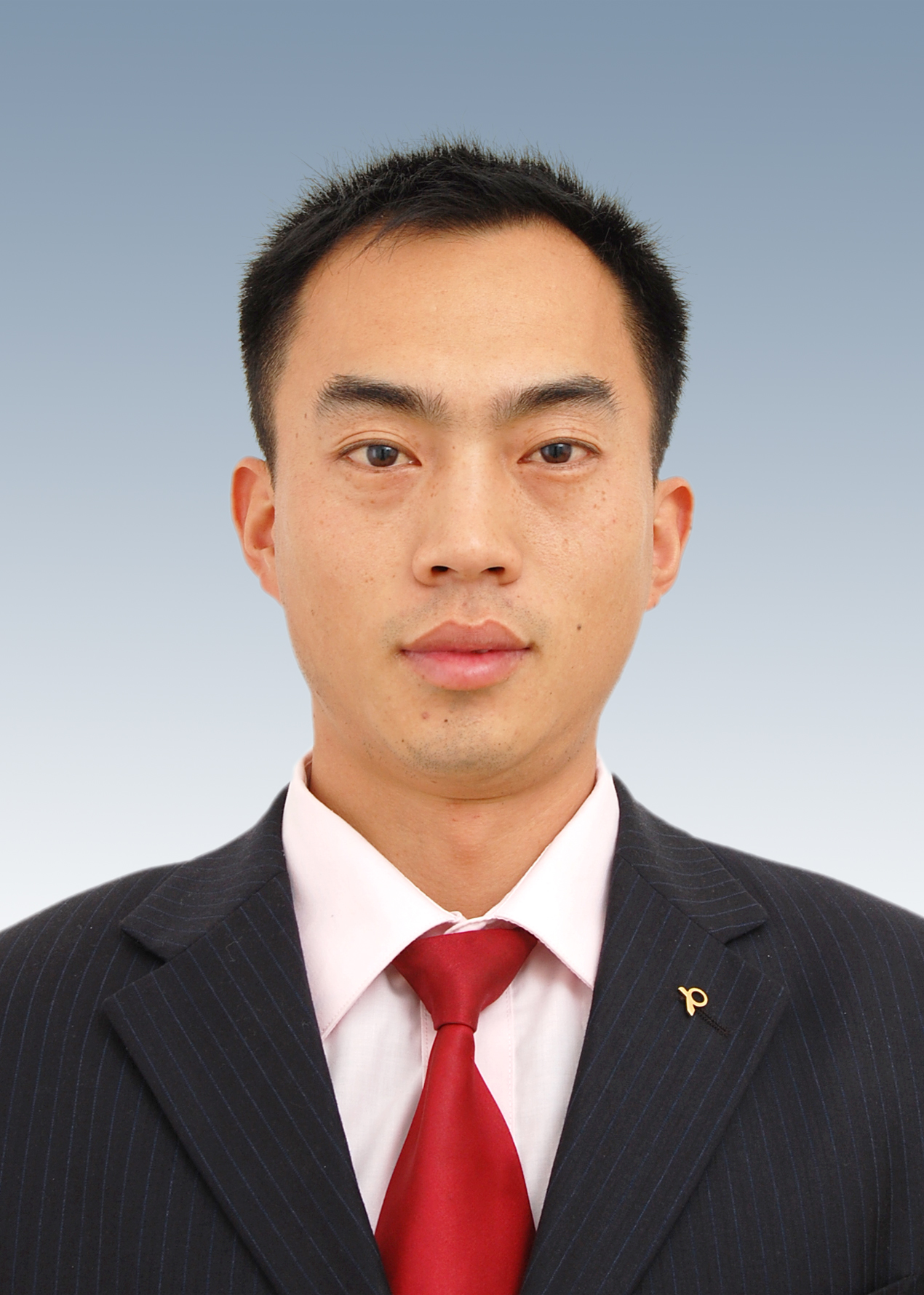 李強(qiáng)